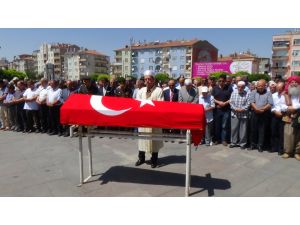 Ünlü Şair Bekir Sıtkı Erdoğan Son Yolculuğuna Uğurlandı