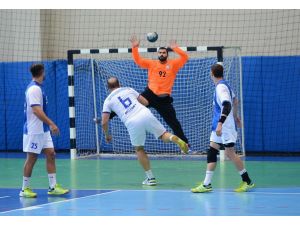 Nilüfer Belediyespor Hentbol Kupası’na Galibiyetle Başladı