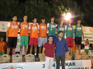 Erdek’te Basketbol Şöleni