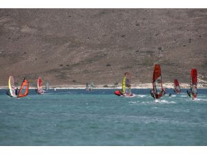 Wındsurf Şampiyonası Start Aldı