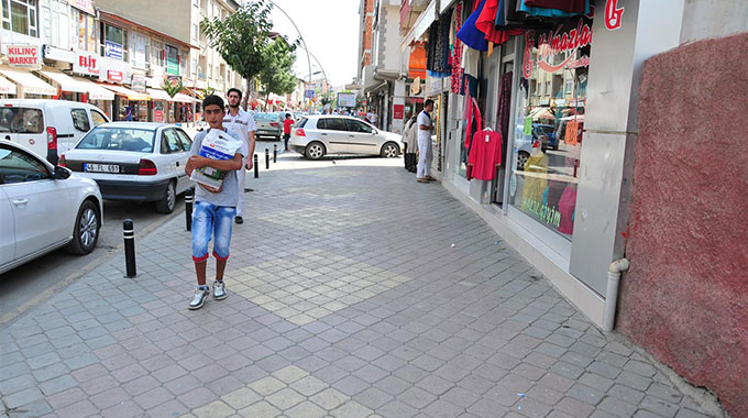Afşin’de Kaldırım İşgaline Son