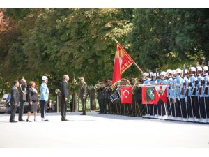 Halkın Seçtiği İlk Cumhurbaşkanı Erdoğan Mecliste