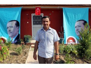 Cumhurbaşkanı Erdoğan’a Vatandaştan Minnet Gösterisi