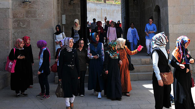 Anadolu Platformu’ndan Afşin Eshab-ı Kehfe Ziyaret