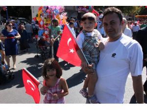 Edirne’de Zafer Bayramı Coşkuyla Kutlandı