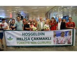 Olimpiyat Şampiyonu Çakmaklı Türkiye’ye Döndü