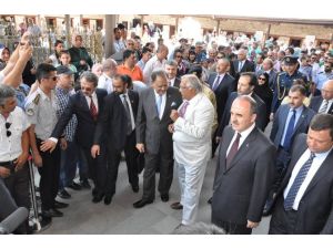 Cumhurbaşkanı Konya’da Türbeleri Ziyaret Etti