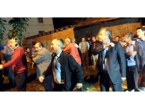 Chpli İnce Kurultay Stresini Cigoş Oynayarak Attı