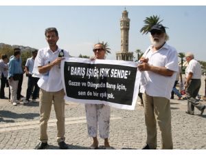 İzmir’de İlginç “Barış” Eylemi