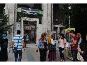 Üniversitede Kayıt Yoğunluğu Başladı