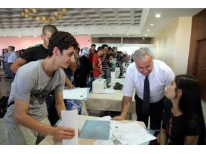 Harran Üniversitesinde Kayıtlar Başladı