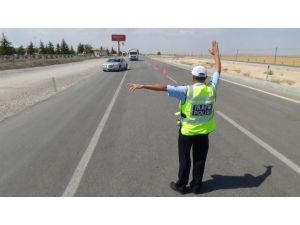 Güvenli Yolculuk Ve Dostluk Çayı İçin 5 Dakika Mola
