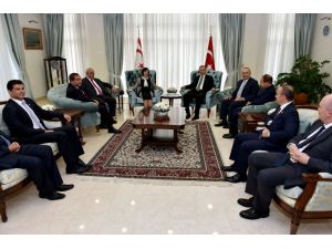 Cumhurbaşkanı Erdoğan, Meclis Başkanı Siber Ve Siyasi Parti Başkanlarıyla Biraraya Geldi