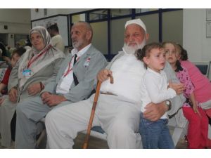 Trabzondan İlk Hacı Kafilesi Bu Akşam Kutsal Topraklara Uğurlandı