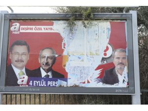 Başkan Gökçekin Afişlerinin Yırtılması