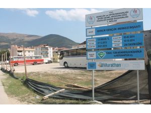 Teslim Tarihi Geldi, Daha Çivi Çakılmadı