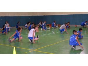 Konak Akademispor Yeniden Kadınlar Basketbol 2. Liginde Mücadele Etmek İstiyor