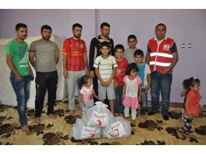 Türk Kızılayı’ndan Yezidilere Yardım