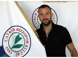 Hangi Takımın Şampiyon Olması İçin Dua Ediyor ?