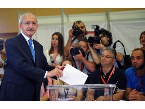 Chp Genel Başkanı Yeniden Kemal Kılıçdaroğlu Oldu