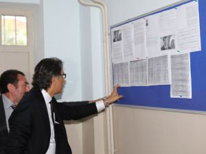Fatih’te Eğitim Yardımı Başbakan Davutoğlu’nun Okuduğu Okulda Da Yapıldı