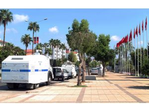 Mersinde Çevik Kuvvetli, Tomalı İhale