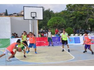 Tekirdağ’da Sokak Basketbol Turnuvası Düzenlendi