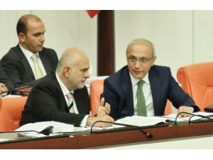 Bakan Elvan Uçak Tartışmalarına Son Noktayı Koydu