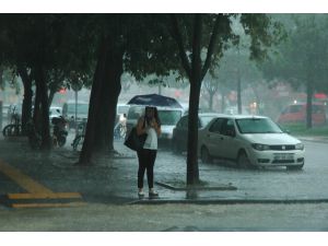 Sakarya’da Yağmur Su Baskınlarına Sebep Oldu