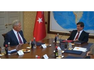 Davutoğlu Hagel’i Kabul Etti