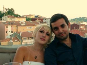 Ukraynalı Eşinin Kalbi İçin Kanada’da Mahsur Kaldı