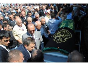 Tbmm Başkanı Çiçek, İş Adamı Yusuf Özer’in Cenazesine Katıldı