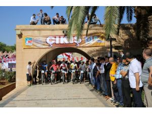 Kültürlerin Kardeşliğine Pedal Çevirdiler