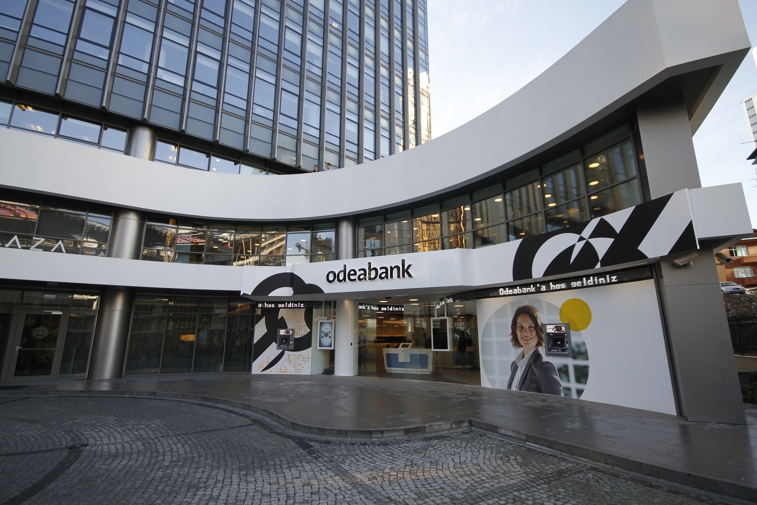 Bank’O Card Axess sahipleri Eylül ayını ücretsiz taksitli avans ile karşılıyor!