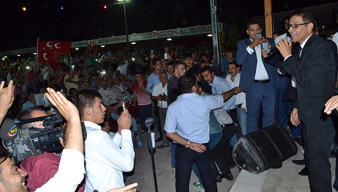 Elbistanda Mustafa Yıldızdoğan Konseri