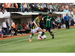 Akhisar Belediyespor Forma Reklamında Anlaşma Sağladı