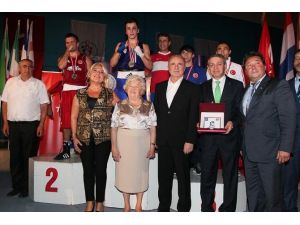 Takım Halinde Şampiyon Olduk