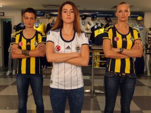 Fenerbahçe, Yeni Sezon Formalarını Tanıttı