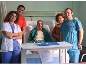 Göğüs Kafesinden Üç Kiloluk Kanserli Tümör Çıkarıldı