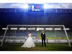 Böyle Olur Futbolcunun Düğün Fotoğrafı