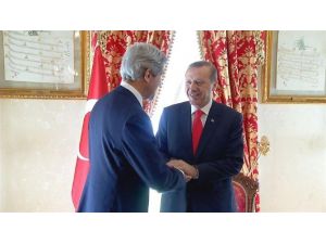 Erdoğan Kerry’i Kabul Etti