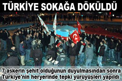 Türkiye sokağa döküldü