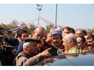 Bahçeli’nin Ziyareti Sırasında Gerginlik