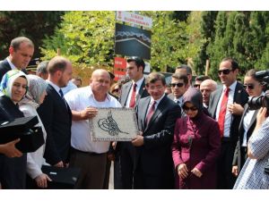 Başbakan Şeyh Edebali’nin Türbesinde