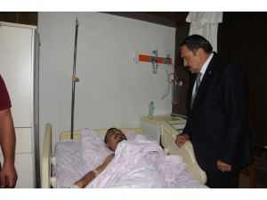 Bakan Eroğlu, Yaralıları Ziyaret Etti