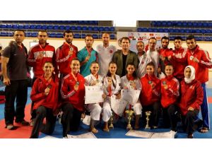 Milli Karateciler Akdeniz İkincisi