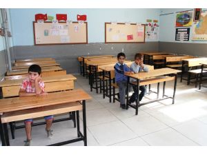 Van’da Okullar Boykot Edildi