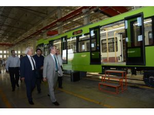 İlk Yerli Vagonlar Raylara İniyor