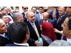 Sağlık Bakanı Dikkatle Dinledi