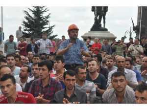 İşten Çıkarılan İşçiler Oturma Eyleminde